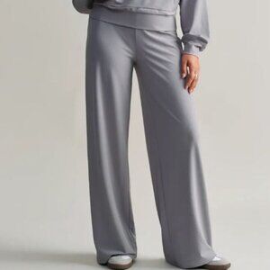 The Rhone Ripple Sweatpant- Gray Silver - sz M - NWT